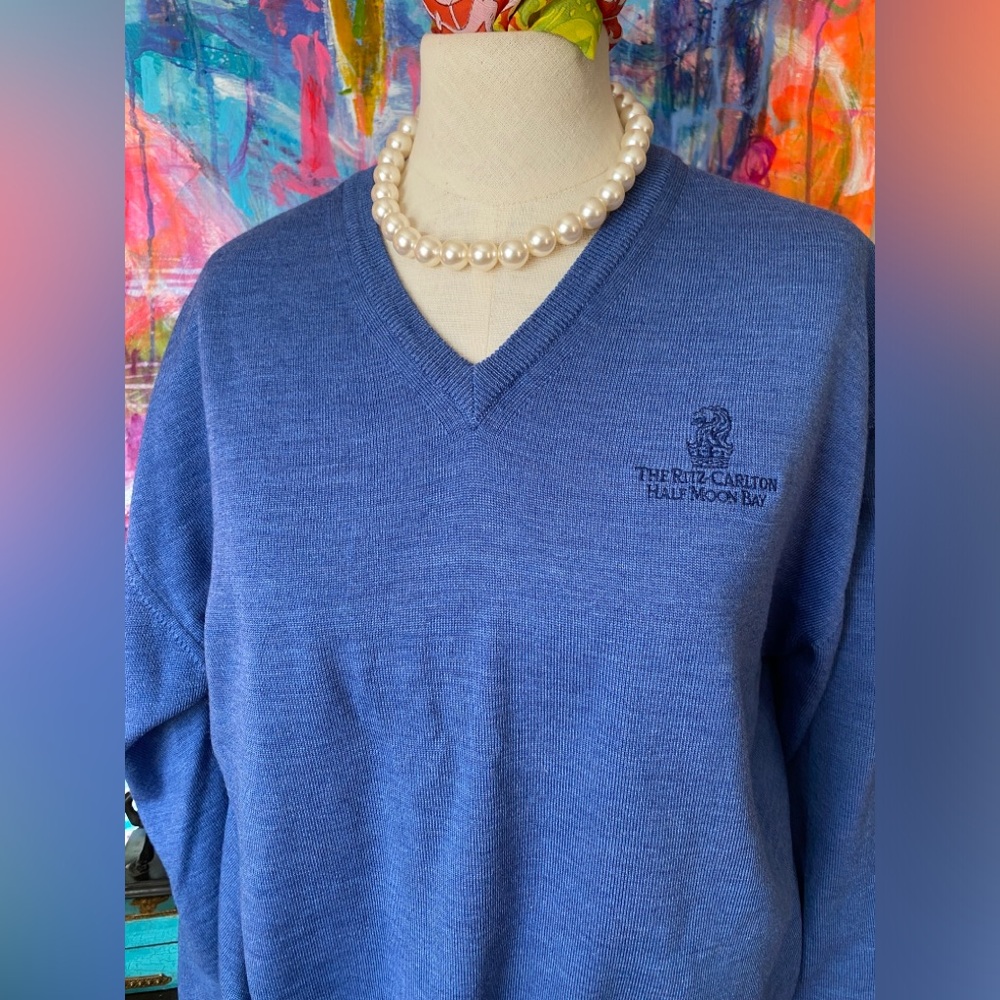 Italian Crafted BOBBY JONES The Ritz Carlton Half Moon Bay pretty blue Sweater 💙